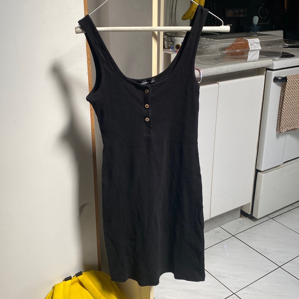 streetwear society black dress, small fits medium